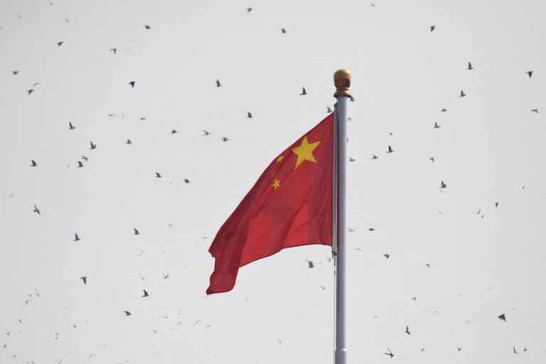 巴拿马强调与中国关系良好同时又不与美国发生冲突