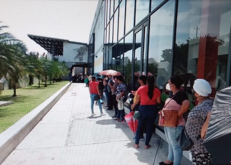 流行病学家：巴拿马第三波新冠疫情正在处于下降趋势