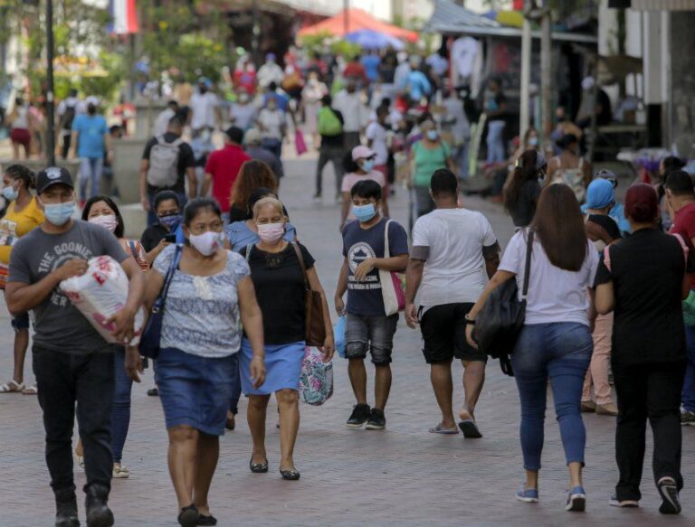 分析师：到2022年巴拿马预计将有40万人失业