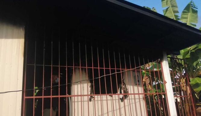 牛口省El Empalme社区一住宅的火灾导致两未成年人死亡