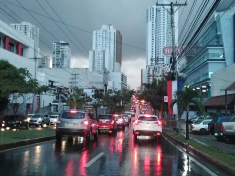 当局发布#3冷锋过境的天气预警 届时将有连续降雨