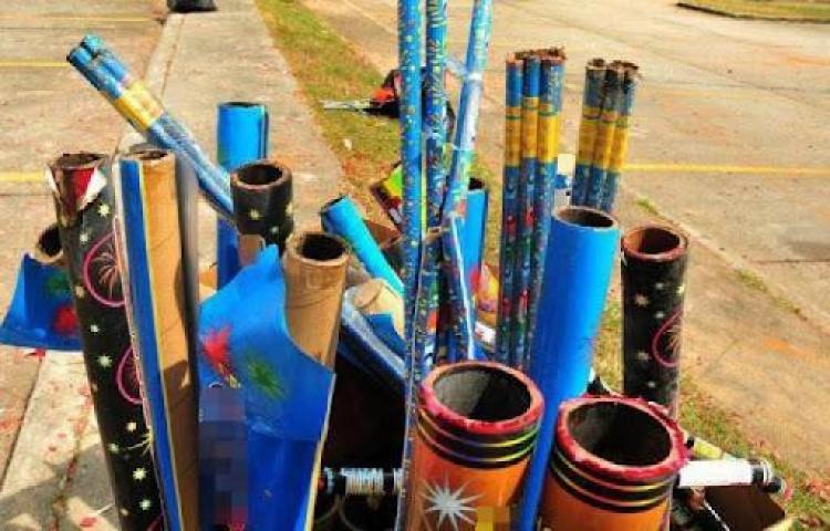 消防队长建议避免使用烟花爆竹 并小心儿童烫伤！