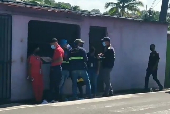 科隆53岁华商因拒交保护费而被匪徒开枪射伤