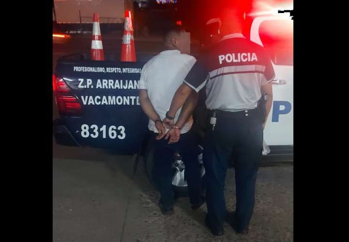 Arraiján犯罪分子剥夺皮卡车车主以进行汽车抢劫