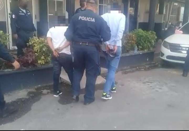 3名匪徒抢劫Pueblo Nuevo区伙食铺 2人被捕