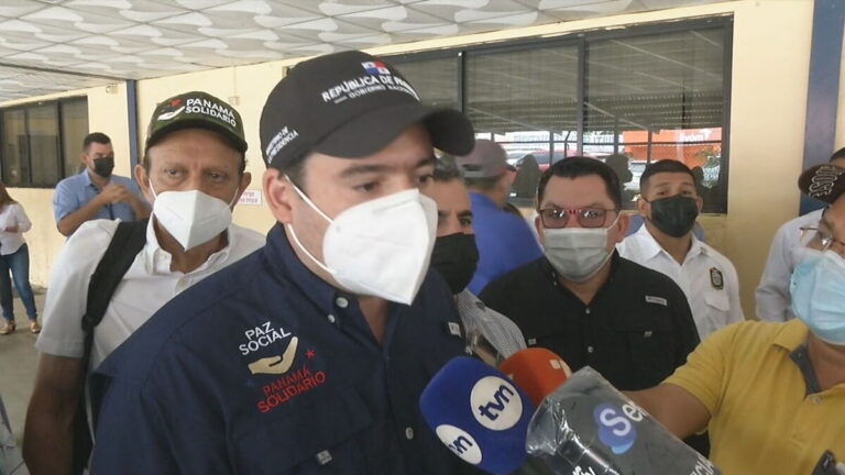 巴拿马副总统卡里佐病毒检测呈阳性并已被隔离