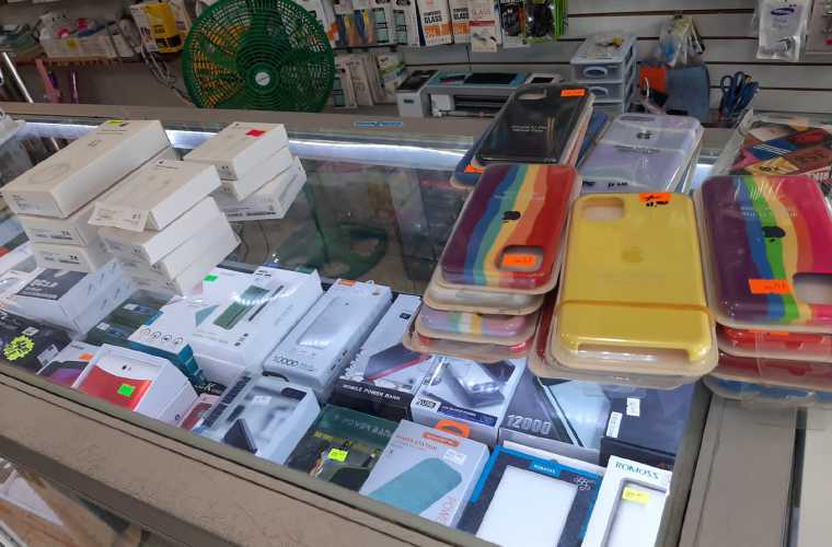 当局在Calidonia区查获3千多美元假冒商品 