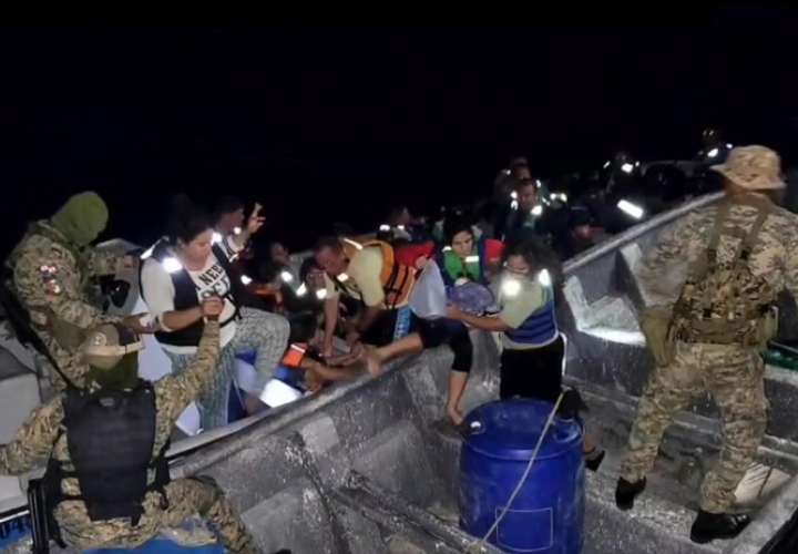 3名哥国人和1巴国人因偷运40名移民而被捕