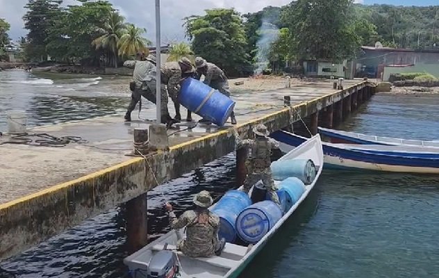 古纳公民在Puerto Obaldía涉嫌走私汽油被捕