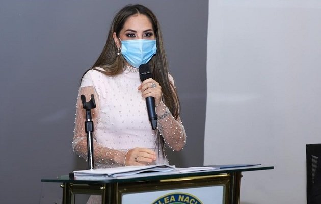 女华裔Zulay已获满预选总统候选人的签名数