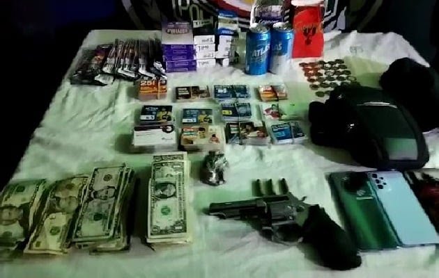警方在Arraiján抓获三名参与超市抢劫的疑犯