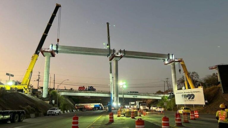 注意：Loma Bonita往Arraiján路段实施车道调整