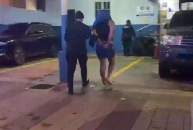 Bella Vista区两女子因抢劫外籍游客被警方逮捕