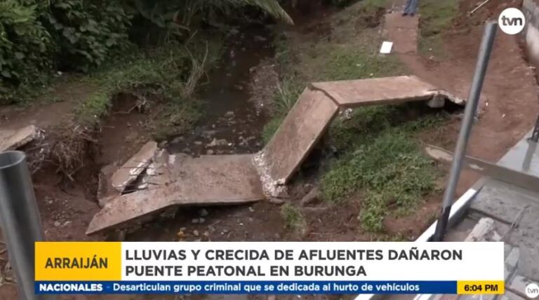 Burunga区行人桥因强降雨垮塌