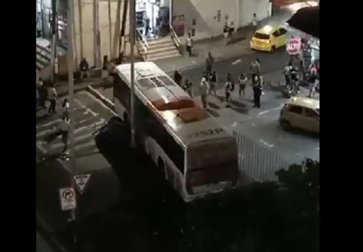 Metro Bus在Los Andes发生事故