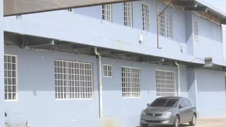 奇省一学校的建设已持续12年但仍未完成