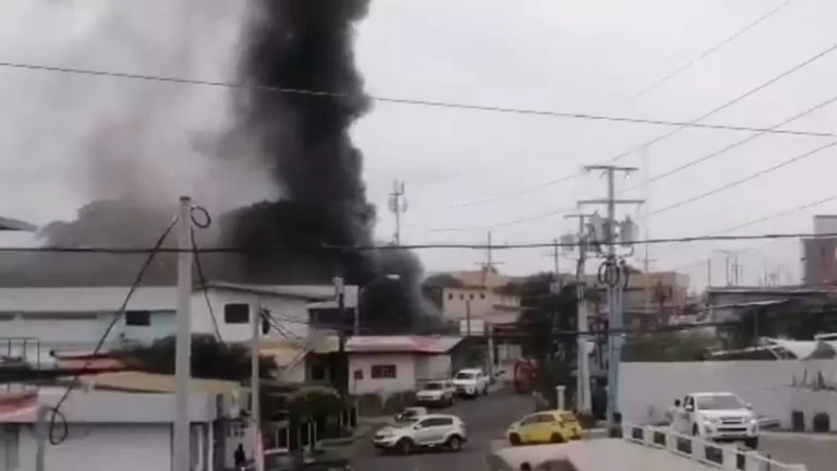 Chitré发生火灾与爆炸致两住户受影响.