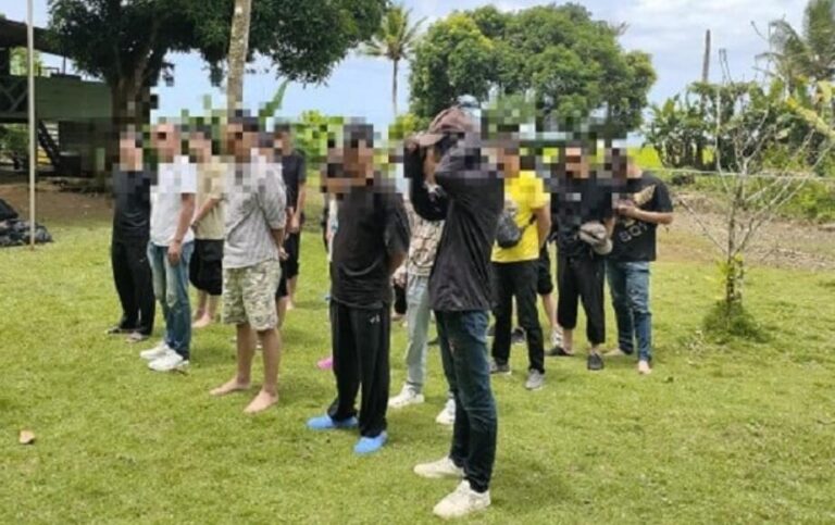 国防局在Darién救出40名被遗弃的中国移民.