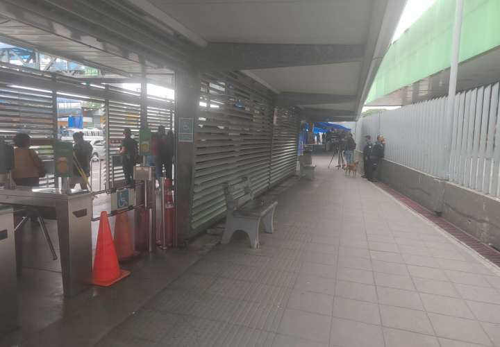 24 de Diciembre区一商店被抢劫 保险箱内7万美元被劫