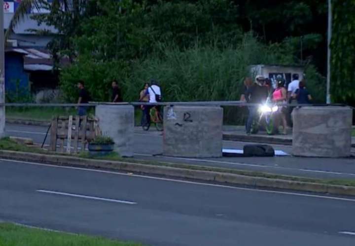 商会和私营企业理事会对道路封锁表示担忧.