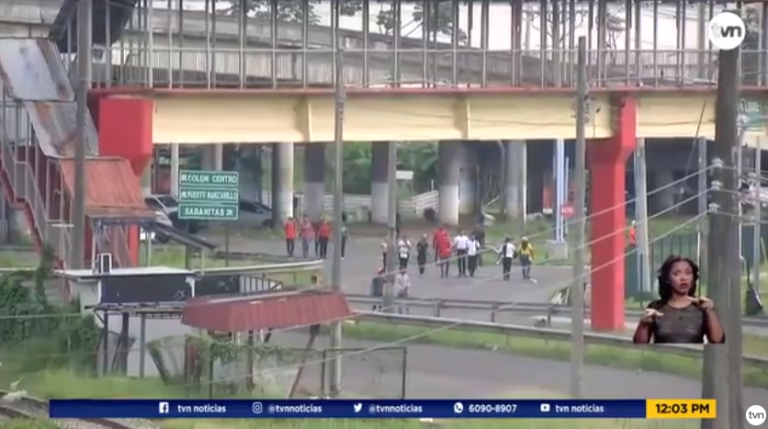 科隆高速公路持续封路.