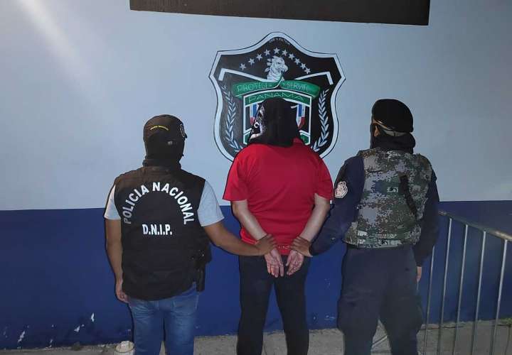 Arraiján一冒充律师及会计师男子被逮捕