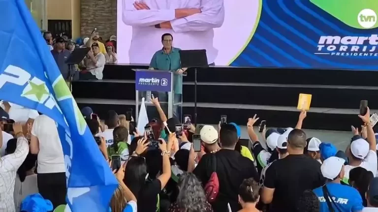 Martín Torrijos 在 Chiriquí 和 Veraguas 进行选举巡回