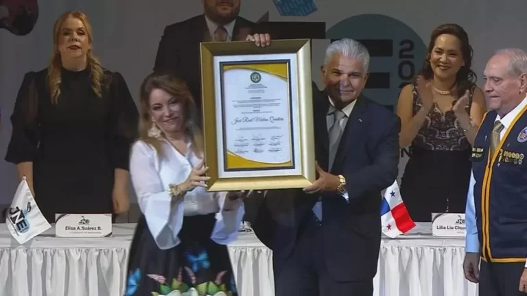  José Raúl Mulino 正式就任巴拿马当选总统