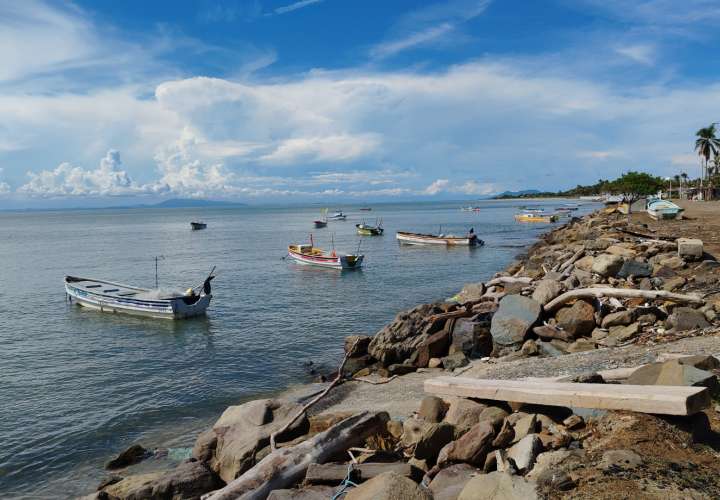 Punta Chame 渔民遭海盗袭击并抢劫