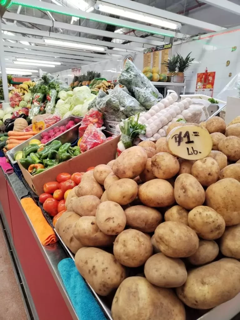 基本食品篮价格持续攀升 民众生活受影响