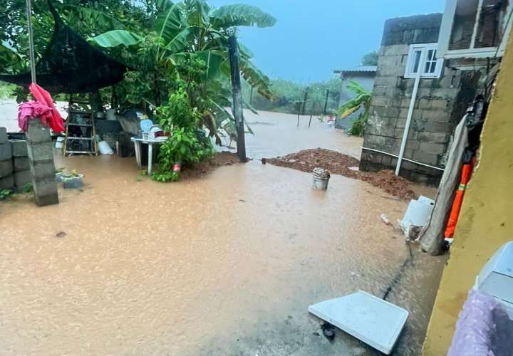 科隆沿海地区受恶劣天气影响