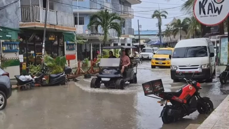 Isla Colón重建工程周末引发洪水