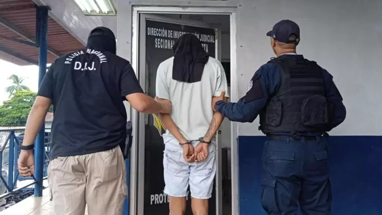 一男子因利用假Marketplace账户行窃被捕