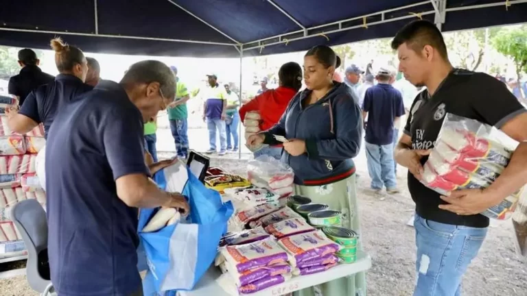 IMA的新农贸市场地点：以优惠价格提供基本食品篮产品