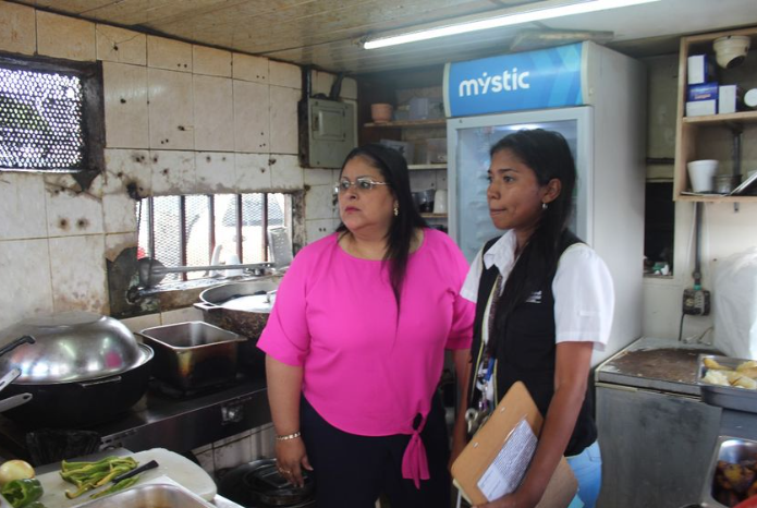 卫生部在圣市的餐馆和饮料店开展突击行动