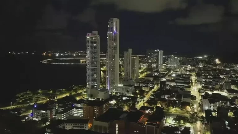 欧盟将巴拿马保留在避税天堂名单并同时移除安提瓜和巴布达