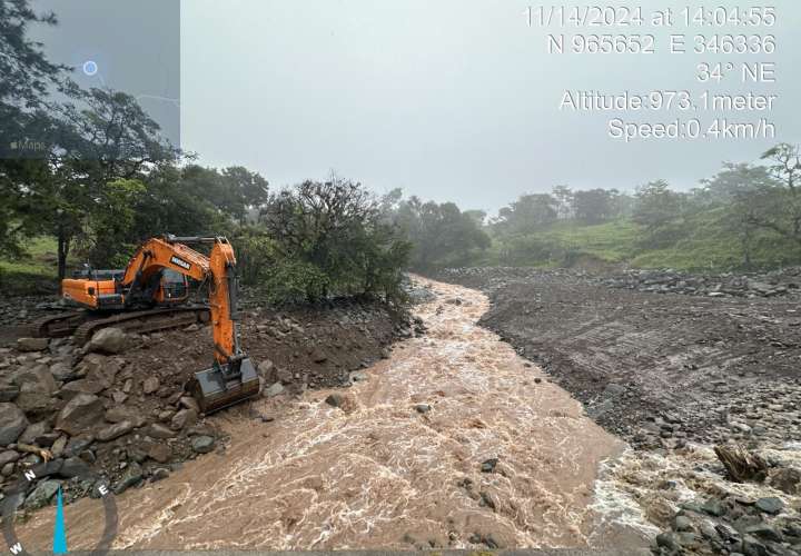 暴雨致奇省14处严重受灾多条道路交通中断