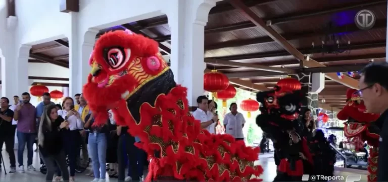 巴拿马举办中美洲首届中国元宵节