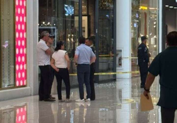 San Francisco一商场珠宝店多只名贵手表被盗