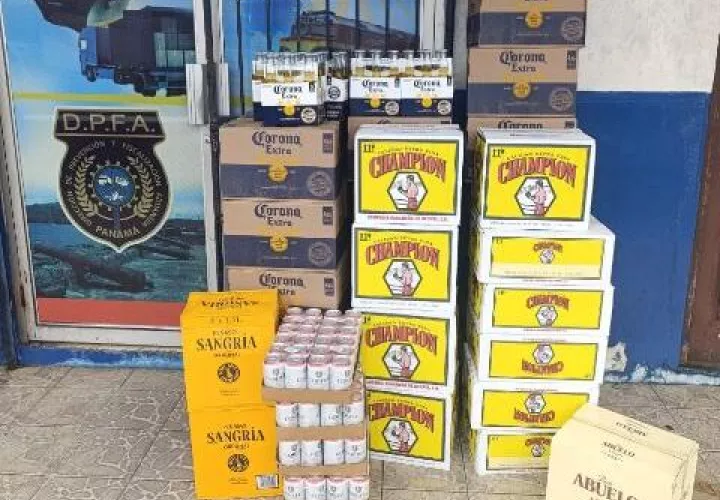 从一名哥国公民处查获984瓶走私酒类