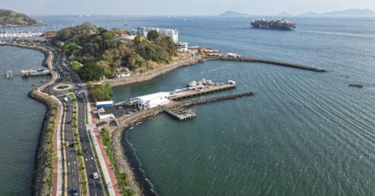 政府计划将Figali会议中心改建为Amador堤道的停车场