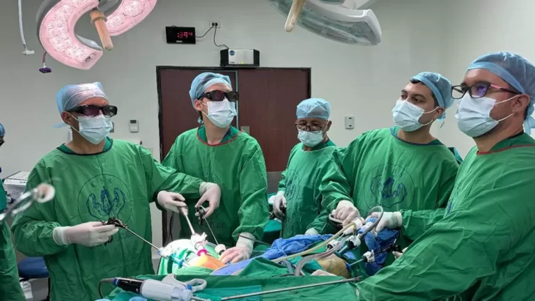Chitré医生使用3D技术完成复杂手术