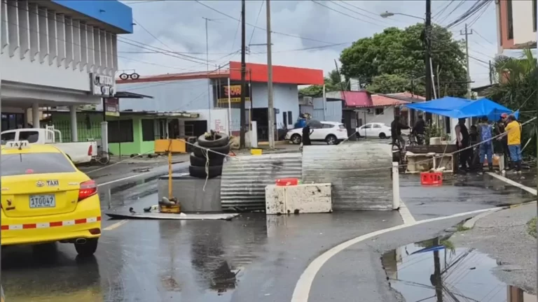 Bocas del Toro | “我们几乎感觉自己被国家遗弃”：企业家面临经济危机