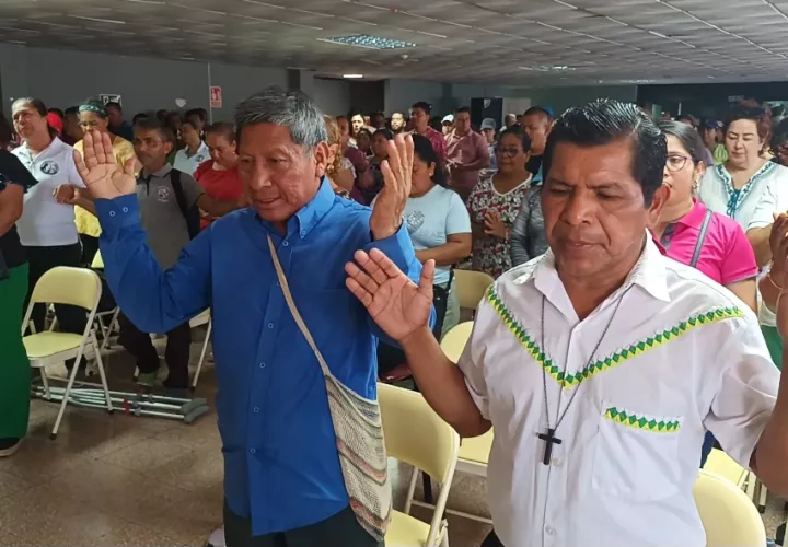 5月5日 Veraguas、Panamá Oeste和Colón爆发反对《462号法》的抗议活动
