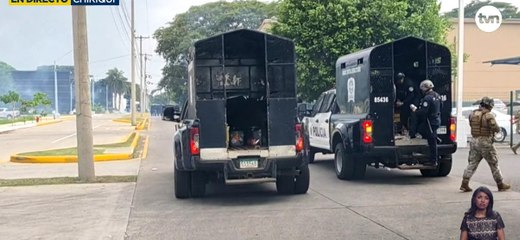 奇省局势紧张 教师游行遭防暴警察驱散