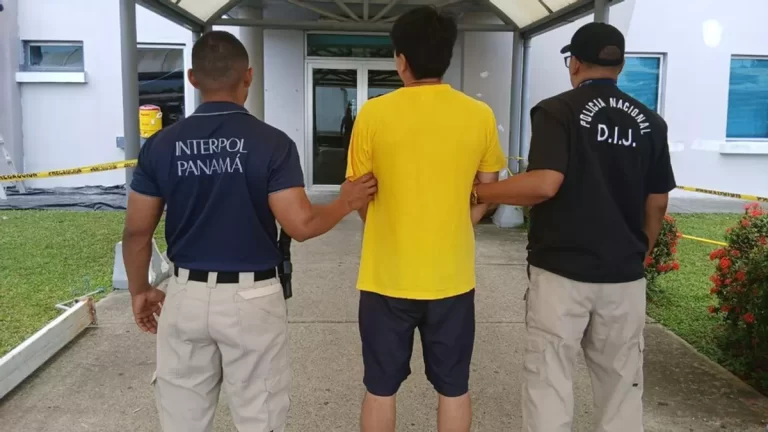 巴拿马国际刑警组织引渡中国通缉犯并抓获巴西逃犯