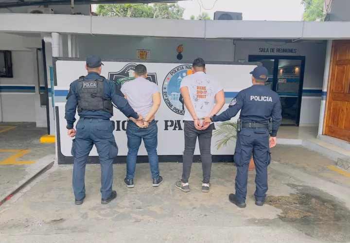 两人在Coco del Mar住宅企图盗窃被捕