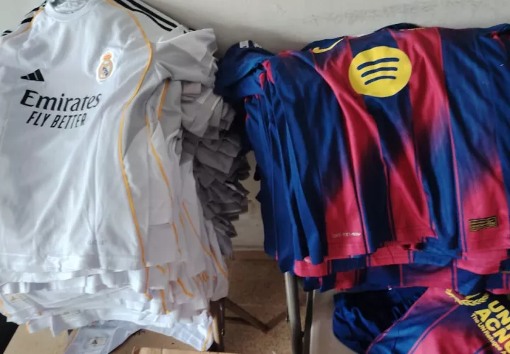Guabalá海关截获疑似假冒品牌运动服