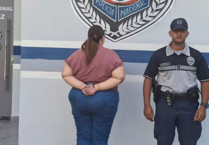 警方在Juan Díaz拘捕一名涉诈骗女子