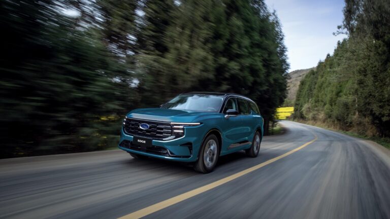 福特 Ford 在巴拿马推出全新 2026 款 Edge：混动动力和三排座椅提供更长续航和更大空间
